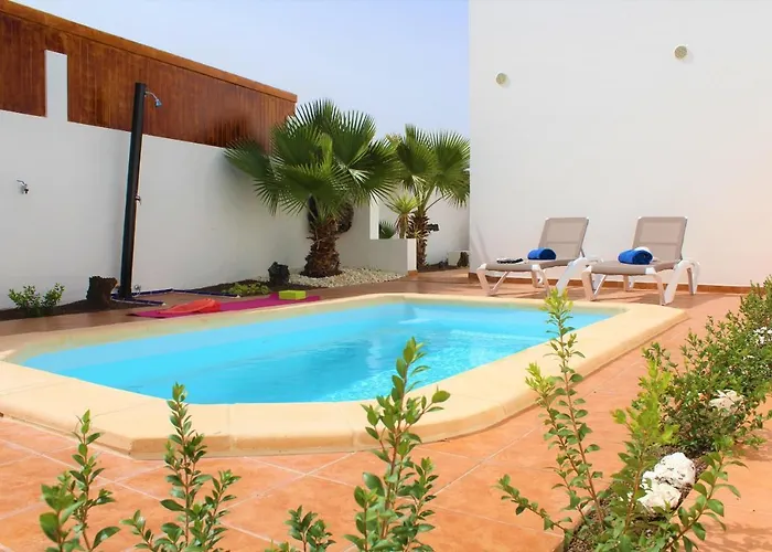 Eesha By Privilege Bay 라 올리바