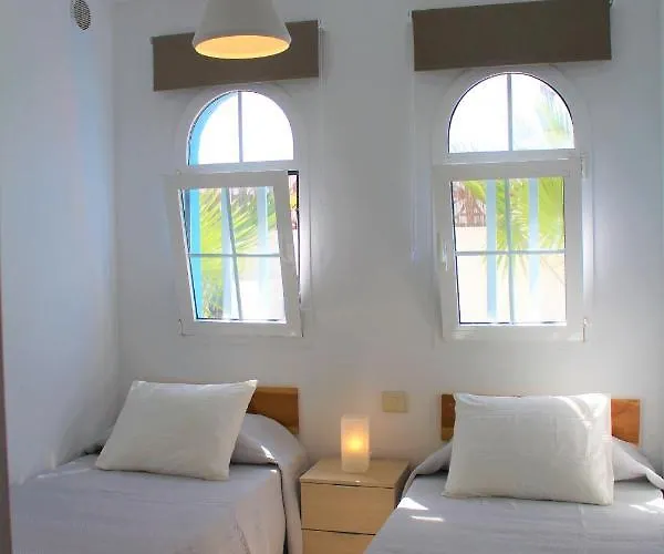 Eesha By Privilege Bay * 라 올리바