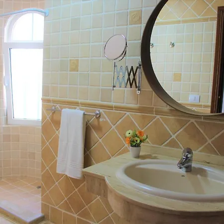 Vila Eesha By Privilege Bay *