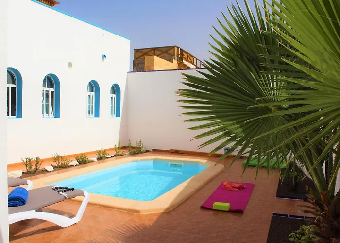 Villa Eesha By Privilege Bay *